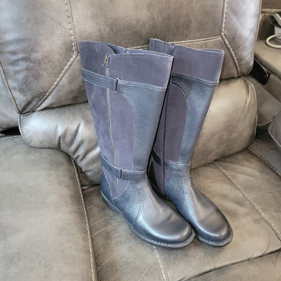 Clarks Whistle Whey wide leg boots dark Navy blue size 9.5 - Picture 9 of 9